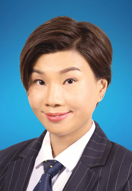 Ester 福利及康樂主任